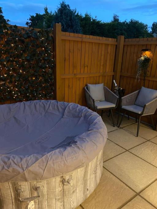 Stylish 1 Bedroom Studio Outdoor Area And Hot Tub Борнмут Экстерьер фото